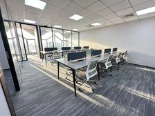 性价比高,大面积单价低,采光好,视野开阔,精装修带家具随时看