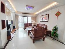 1号线鲁班路地铁口 盛天尚都一线江景4房送车位130万