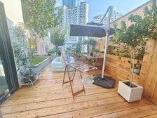 都市花园东区!全新150万豪装!南北通透视野采光好!露台