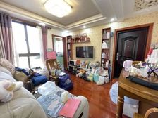 会展旁:采光好 装修好 四轨交通 产权清晰 南北通透