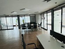 三江口 天一广场 东鼓道 华联写字楼.182平家具 3隔间