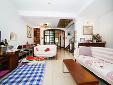 时代庄园联排别墅,小区中间位置,满五年一套,急售,地铁