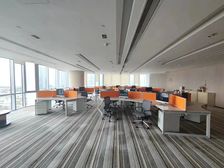 办公富力中心 环境优雅 交通便利,带办公用品出租看房方便