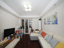 景城小区中间位置,采光通风良好,景城书包未用!诚心售