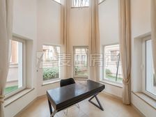 香江花园 独栋别墅 单层面积大 可谈价格 位置好 有钥匙