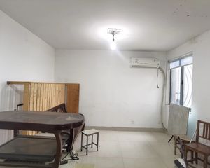 东雅新村3室1厅1卫南朝向135.0万元/套出售
