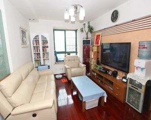嘉绿铭苑 自住精装两室 楼层好视野开阔 阳光充足 诚心出售