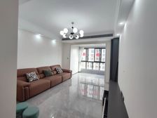 秀山湖壹号2房南精装真实好房