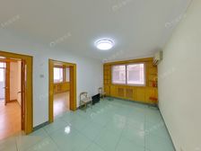 月坛 南北通透3居室 正规客厅 1999年建成 低楼层
