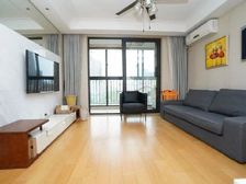 地铁口 龙湖滟澜山 东向精装修 着急出售