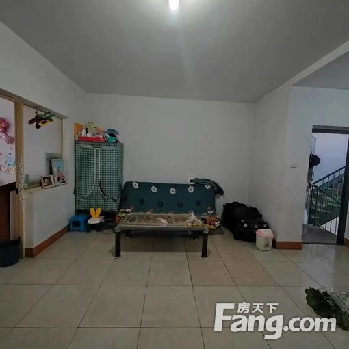 青春路一院 2室1卫1厅 77.23平简装修 2100元/月