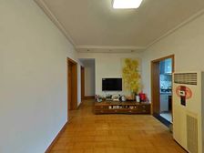 急售 钱南小区 4室2厅 采光好 户型方正 保养好