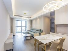 次新小区环境优美,位置好高楼层,采光无遮挡,户型好交通便利