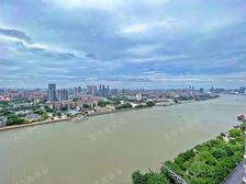 前排临江大平层 视野无遮挡 南北对流大四房 全新装修