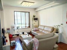 钟盈小区4室2厅2卫南朝向188.0万元/套出售