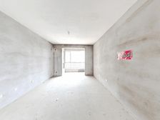 急售 天山大街、南二环沿线 毛坯 三室 好楼层