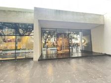 沙面南街.门面街铺.白天鹅宾馆首层