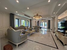 豪装700万拎包入住 低于市价300万急卖 保利林语溪类独栋
