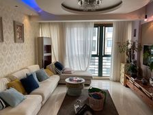 华泰剑桥莱恩河畔 137.63平3居 南向精装修 安静不临街