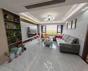 荣安花园3室2厅2卫南朝向205.0万元/套出售