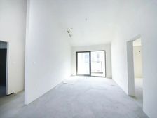 彤云嘉卉花园3室飞机户型,,总高五楼带电梯洋房,价格实惠