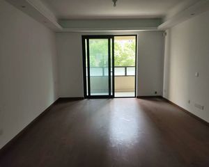 江东金茂府3室2厅2卫南朝向380.0万元/套出售