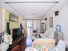 贵峰4期商品房 田园双语未用 诚意出售 拎包可住带花园