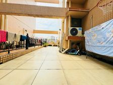 新世界花园现代精装电梯大三房带大平台,利用空置大