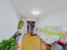 地铁口,中间层,精装修,随时看,价可谈