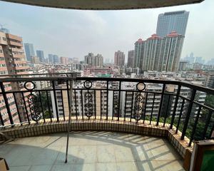 仙湖名苑 3 房 135 方