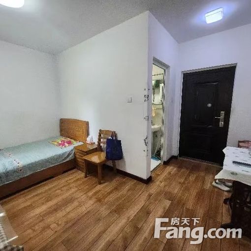 新世界濠景家园 1室1厅 南 简装