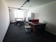 石景山苹果园写字楼143平精装带家具,可注册含票 有钥匙