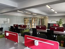 石景山苹果园写字楼精装含家具160至250平出租 不收