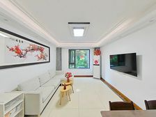 顶2015年次新小区,5G滨水娱乐区旁,南北通,位置好,急售