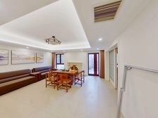 地铁旁.公园旁.把边独栋别墅.观公园观景房.视野开阔楼距大.