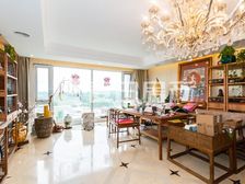 5室2厅棕榈泉国际公寓