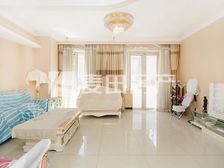 正南凤凰城三期5室2厅精装修