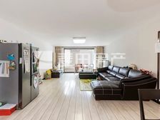 金港国际4室2厅精装修