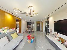 装修好,多层房,看房方便,业主诚心出售。