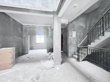 正南中茵龙湖国际5室2厅