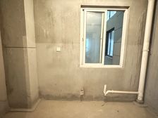 新里西斯莱公馆3房南毛坯真实好房