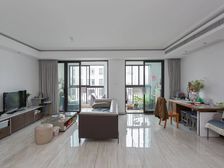 正南新城大都会4室2厅精装修