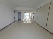 大平层 一线江景房 急售,随时看房价格可谈!!!