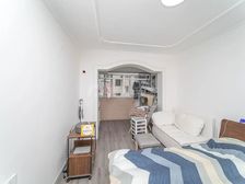 体育花苑精装两房一厅,正气房型,紧邻15号华东理工站,税少