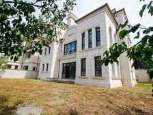 凯德把边观山独栋,500平米绿地,三面无遮挡