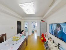 三林南8号芦恒路站口,电梯高层南北,动迁初次交易