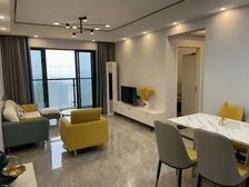 满五唯一 东南向 户型方正 采光通透 三房售120万