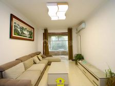 大自然新城雅苑,公交出行:小区北门是835路公交车