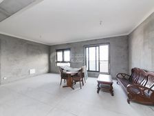 朝阳河花苑 毛坯三房 视野好 看房方便 环境优美