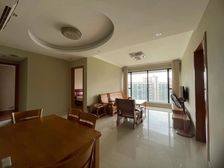 银湖山庄住家三房朝花园超底150万